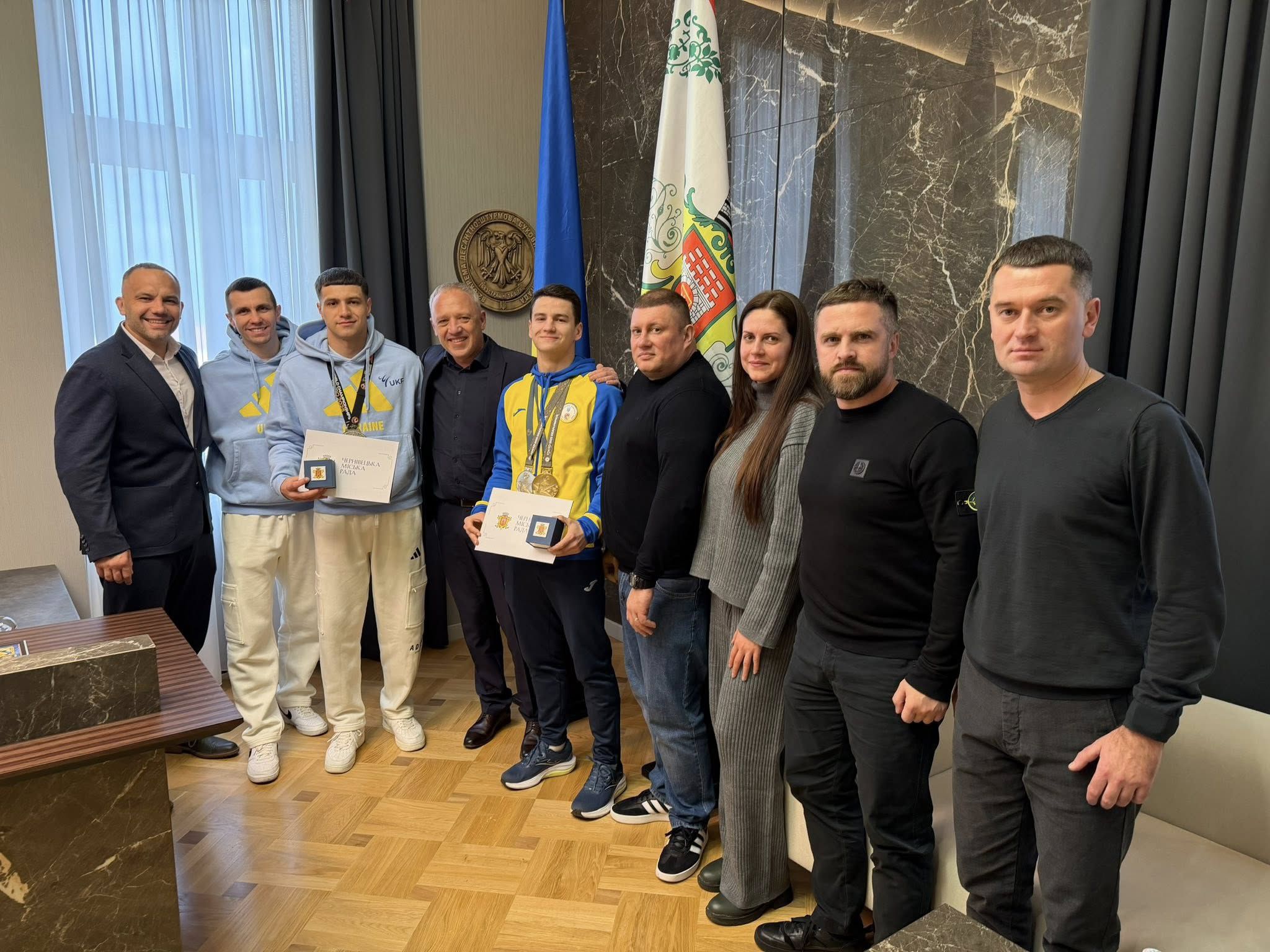 Чернівецький міський голова зустрівся з маститими чернівецькими спортсменами